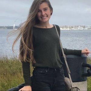 American Eagle green sweater